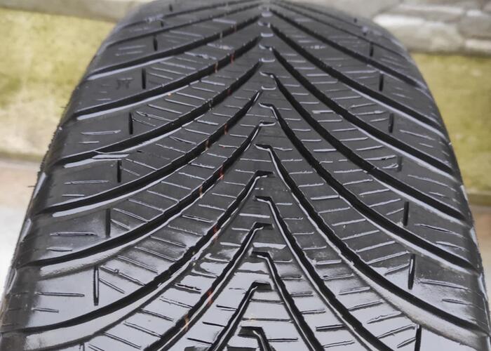 Grajewo ogłoszenia: 4 opony wielosezonowe Kumho 4s ha32 
215 / 60 / 16