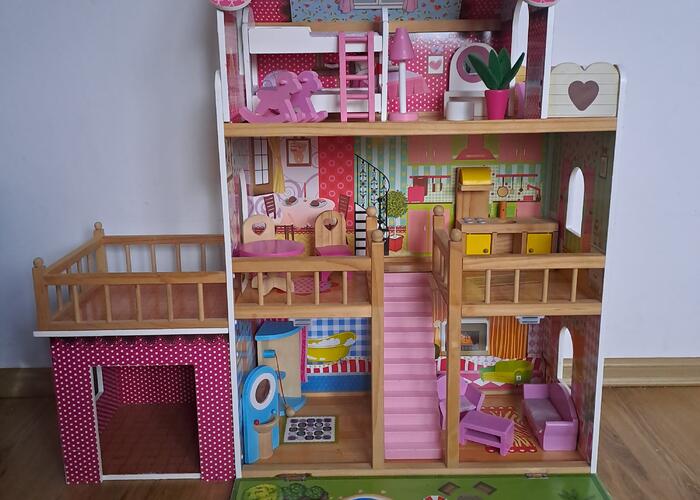 Grajewo ogłoszenia: Sprzedam duży domek dla lalek .Stan widoczny jak na zdjęciach.